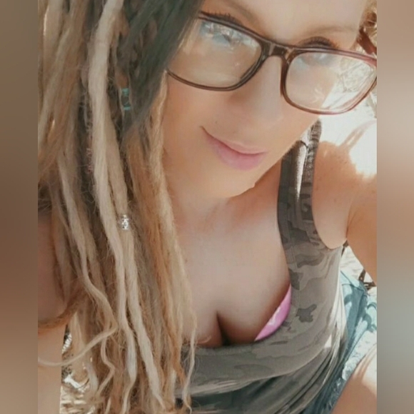 Meet your Posher, Cameron - Picture 4 of 11